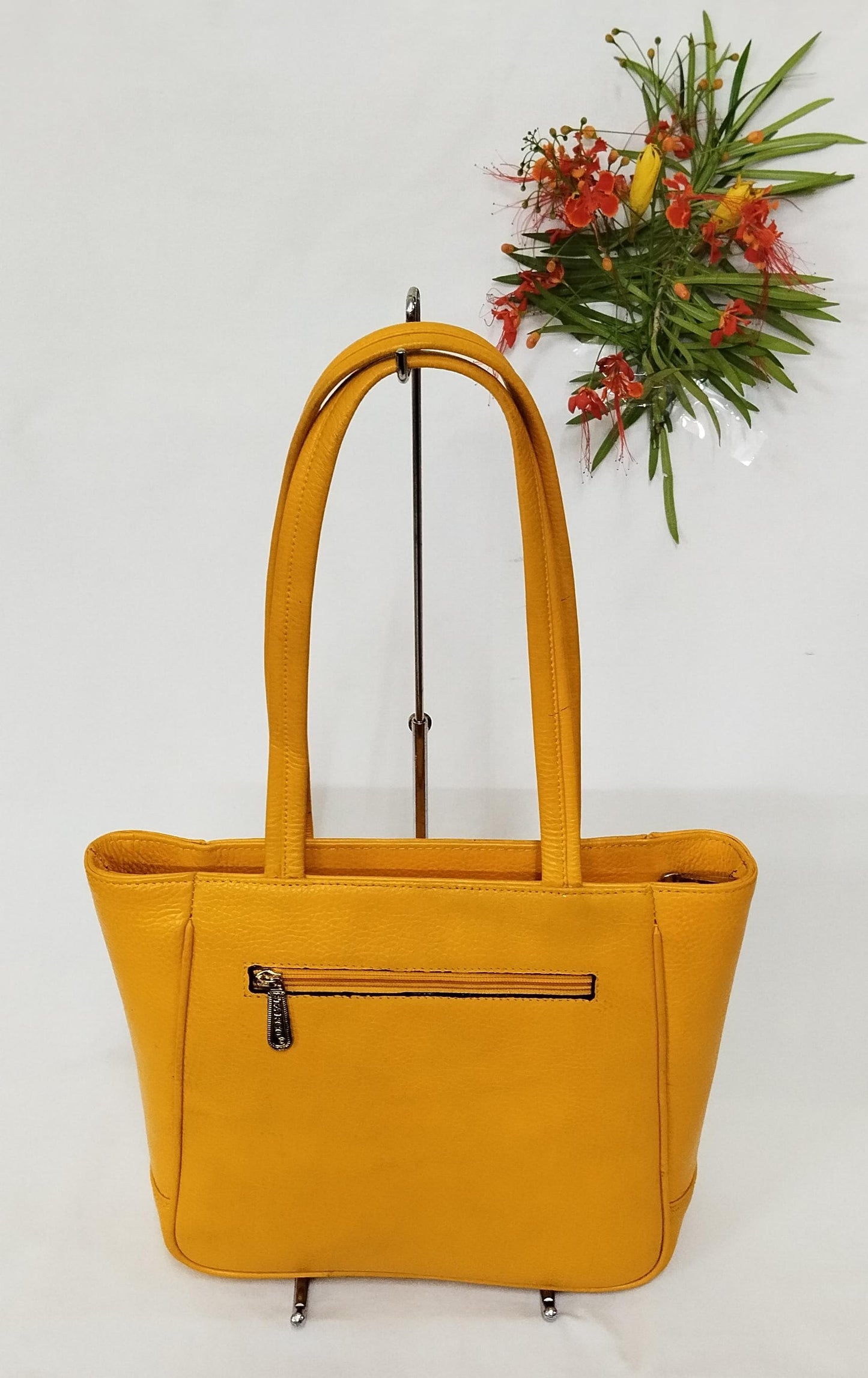 LADIES HANDBAG