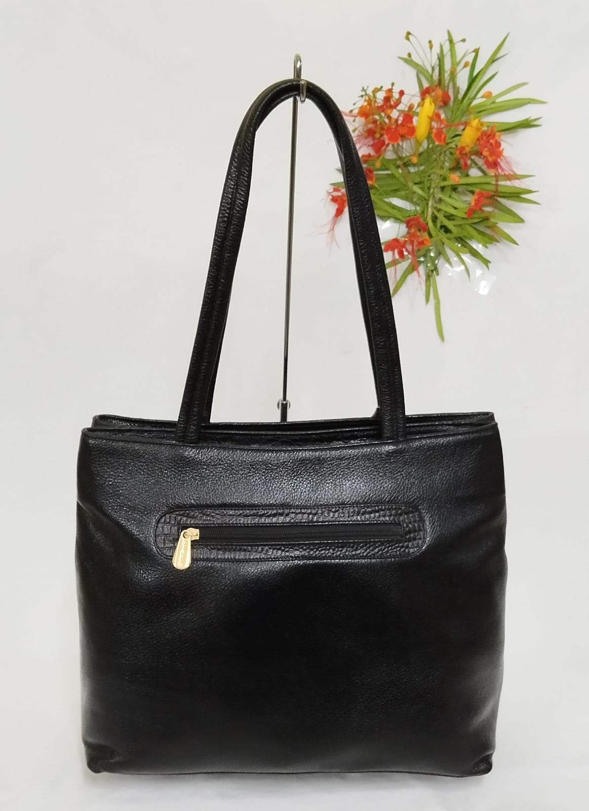 LADIES HANDBAG